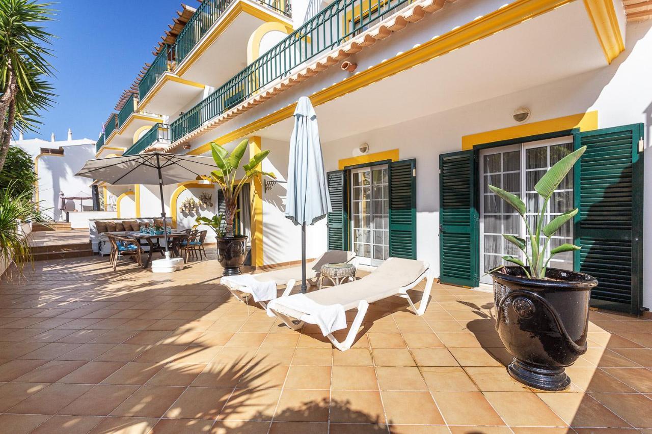 Decor N' Cozy Place For Families And Friends Guia  Exterior photo